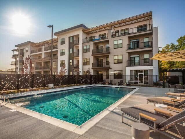 Cozysuites Spacious 2br Next To Whole Foods Appartement Indianapolis